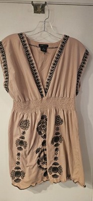 BCBG Max Azria Boho Embroidered Smocked Waist Tunic Top  Pink M Cotton