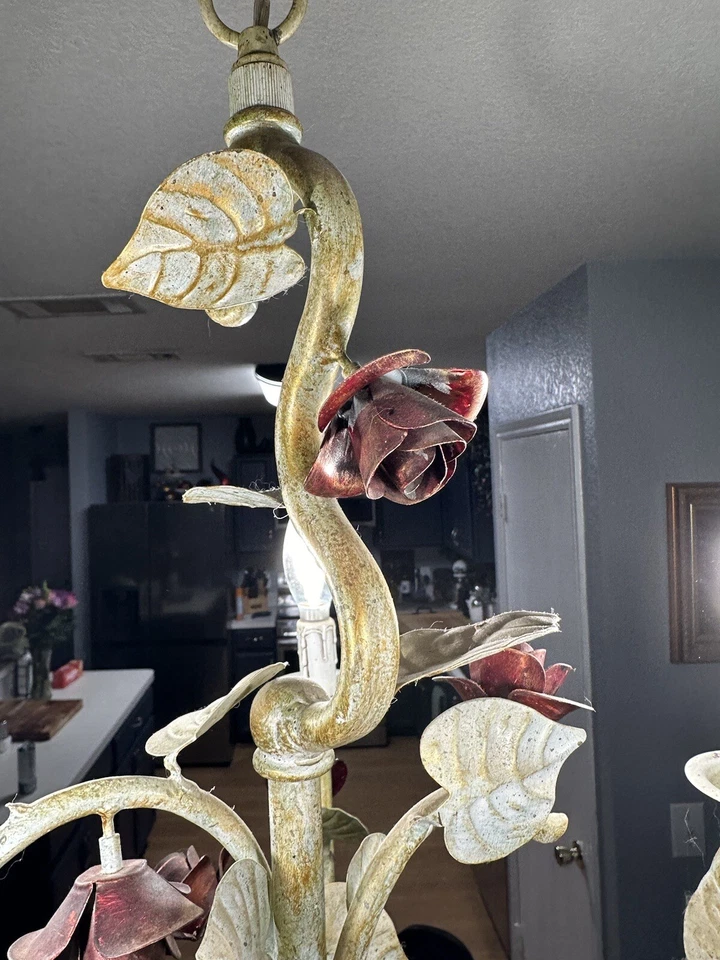 Lámpara de araña vintage de metal rosa roja 5 lámparas de aproximadamente 17 pulgadas de ancho Foto 4 de 4