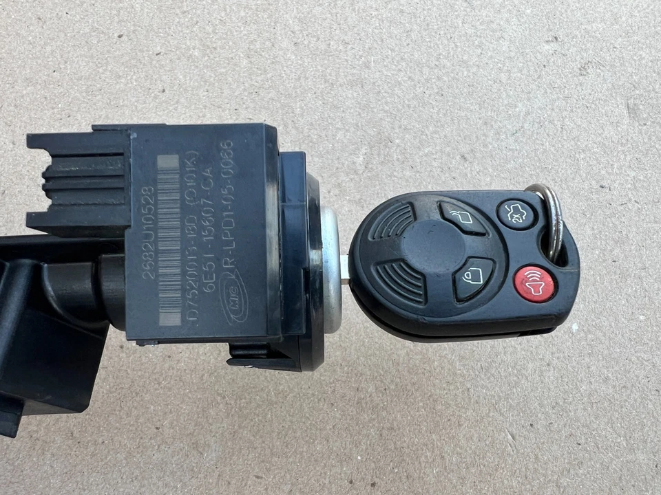 Conjunto de cilindro de bloqueo y llave interruptor de encendido Ford Focus 2012-2018 6E5T-15607-CA Foto 2 de 4