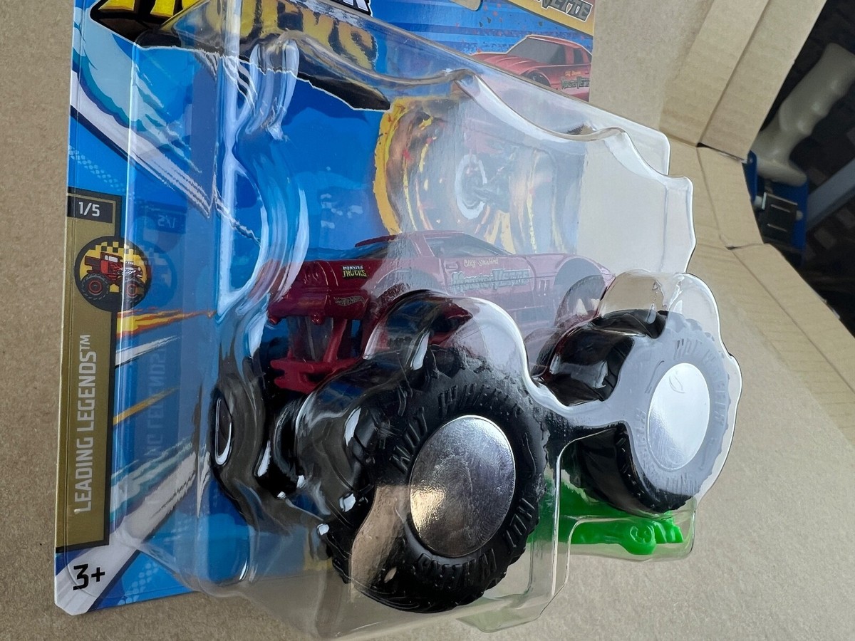 Hot Wheels Monster Trucks 2024 Cliff Starbird Monster Vette Red 1