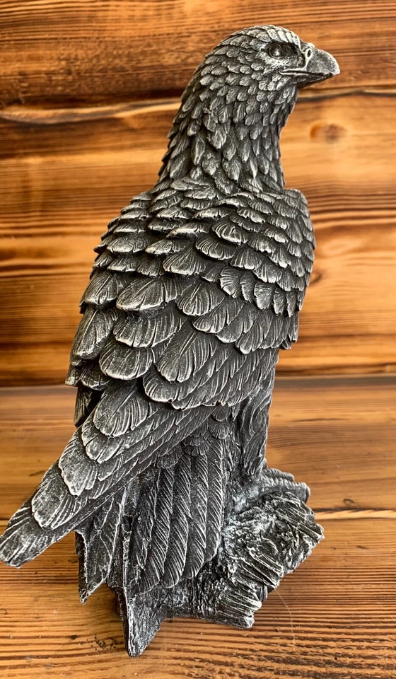 PIERRE JARDIN PYGARGUE À TÊTE BLANCHE SUR BÛCHE ORNEMENT DÉTAILLÉ - Photo 2/4