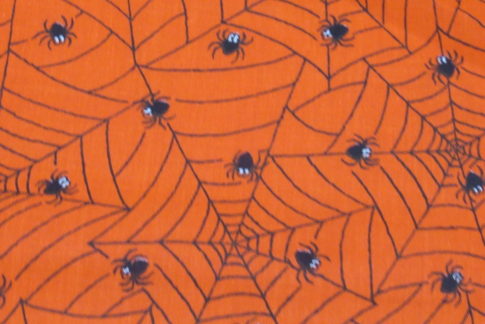 Tela 100% Algodón Yardage Halloween Arañas Negras en Tela Naranja Foto 3 de 4