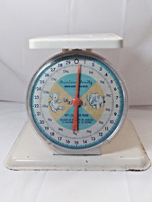 Vintage American Family Baby Nursery Scale 30 lbs 13 kg Movie Photo Prop GP
