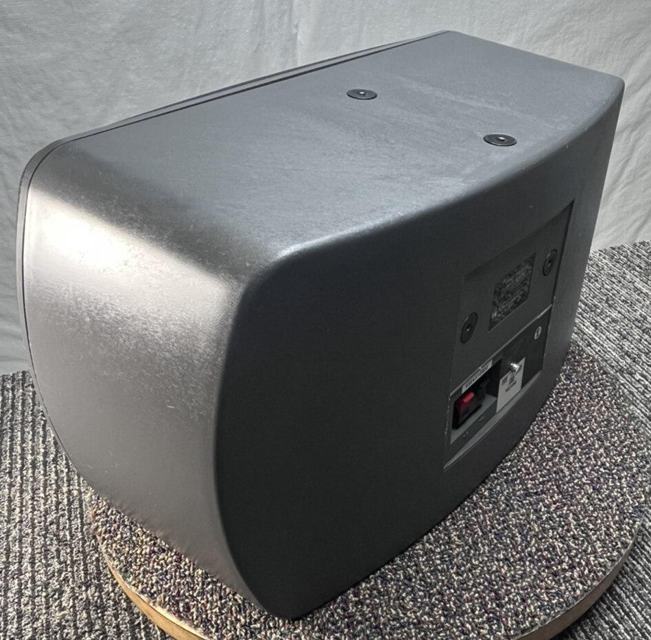 TOA F-305GM BASS REFLEX 3-WAY SPEAKER WITH 70/100V 30 WATT