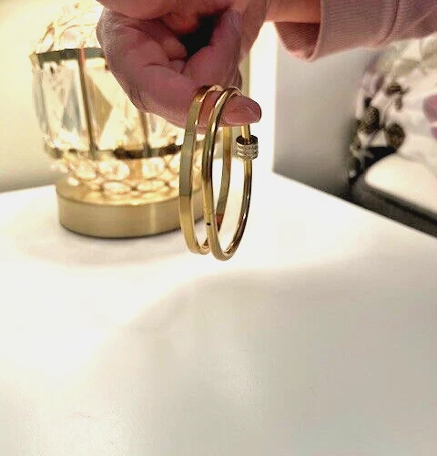 2 Pcs Bracelet Gold Color Stainless Steel Classic And Simple Women "s Daily Wear - Picture 4 of 4