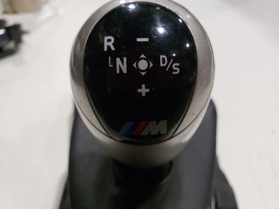 Selector de marchas palanca de cambios automática - BMW M3 E93 2008 convertible - OEM 7841828 Foto 2 de 4