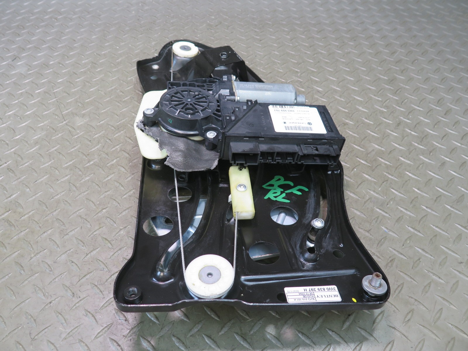 Bentley Continental GT 2003-2005 Rear Left Window regulator P/N 3W0839397H