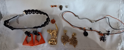 HALLOWEEN 9 piece lot. Danecraft signed Brooch mint. 2 necks 2 earring sets +++
