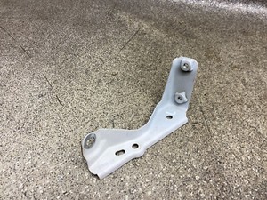 Halter Kotflügel vorne links 7392803 BMW X1 F48 2.0D X-Drive 18.1929.223