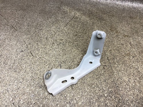 Halter Kotflügel vorne links 7392803 BMW X1 F48 2.0D X-Drive 18.1929.223