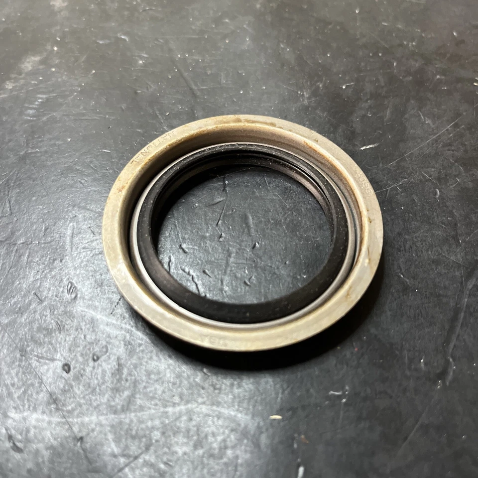 🔥🔥🔥Federal Mogul Seal 4099 Wheel Seal Fits Plymouth Chrysler 1983-1995 - Image 3 of 3