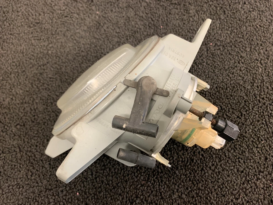 Левая передняя противотуманная фара в сборе для Volvo XC70 V70XC 01–07 9190904 - Изображение 3 из 4