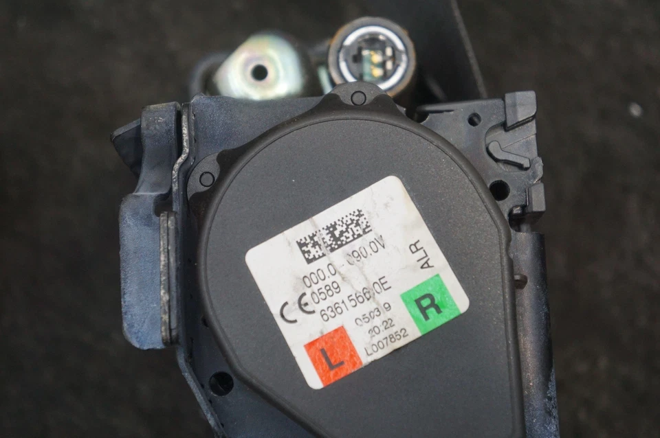 Conjunto de 3 cintos de segurança traseiros esquerdo direito e central 72117496266 Bmw M340i Xdrive 2020-24 - Imagem 2 de 4