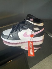 jordan pink black white