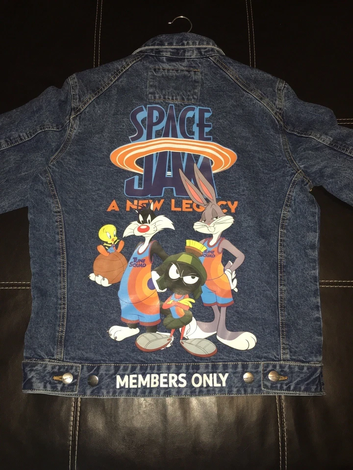 Members Only Looney Tunes Space Jam Denim Trucker Jacket Men’s Size M - Image 4 of 4