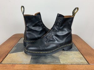 laceless mens boots