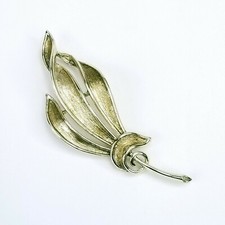 Vintage Lisner Brooch Signed Leaf Leaves Textured Goldtone Pin