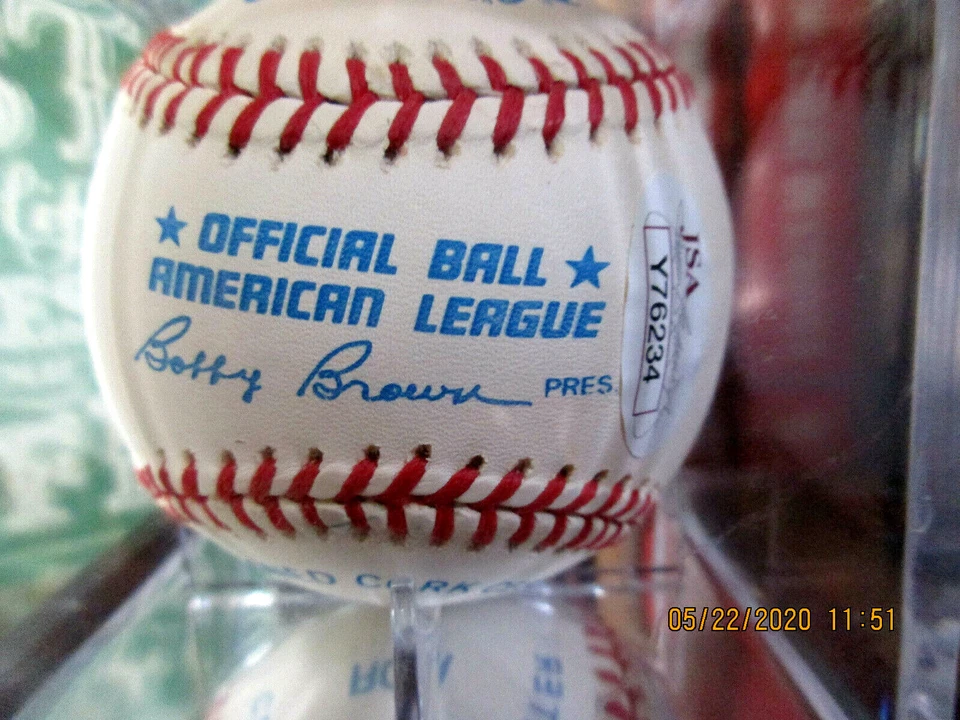 MICKEY MANTLE.WILLIE MAYS ,DUKE SNiDER AUTOGRAPHED BALL HALL OF FAMERS JSA AUTHE - Image 4 of 4