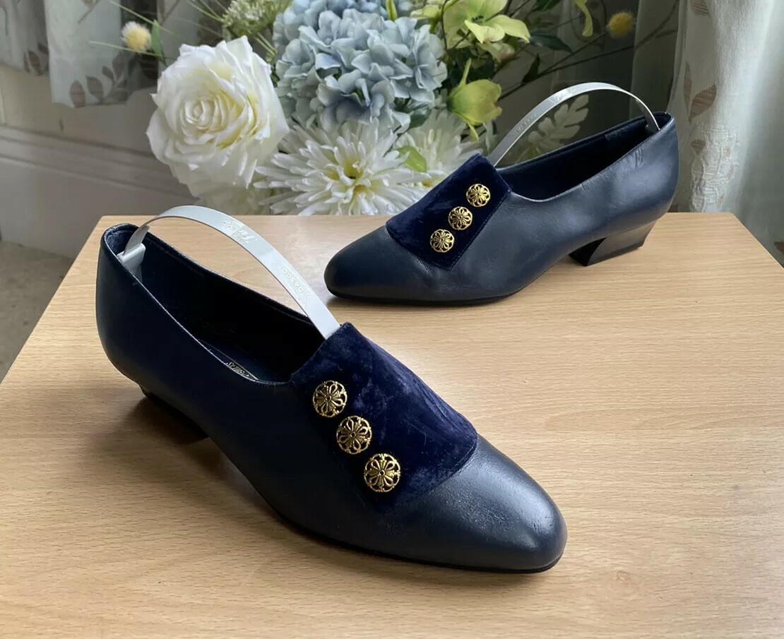 Ladies Marks Spencer Navy Blue Leather Mid Heel Pointed Toe
