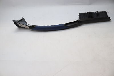 Subzero Snow Brush Non-Slip Grip Handle Type 9'' Brush Head Width 3-1/2'' Blade 