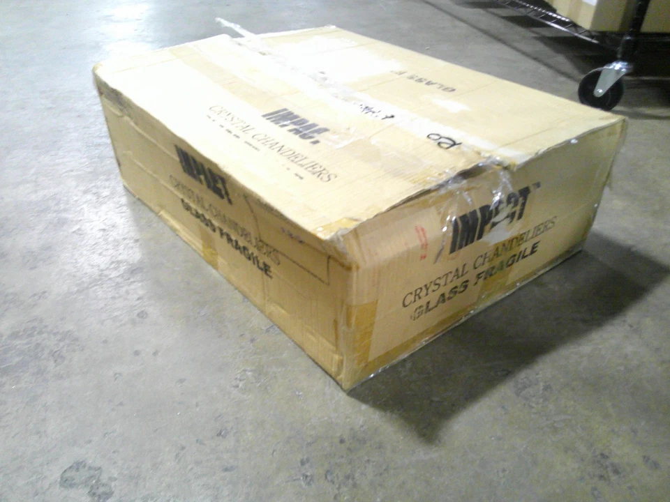 James R. Moder Crystal Rain Collection Hall & Master Closets in Silver 40413S22 - Image 4 of 4