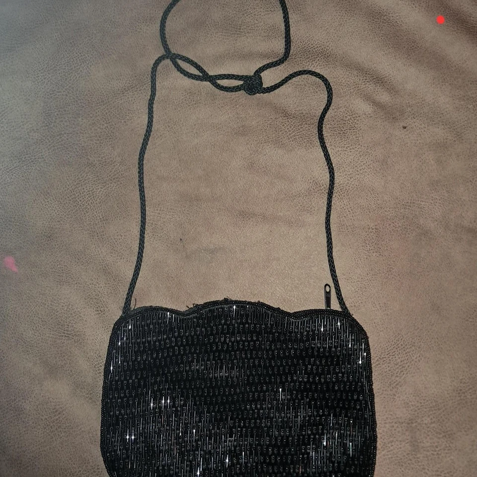 Bolso de noche vintage Magid negro con cuentas - hecho a mano en Macao Foto 4 de 4