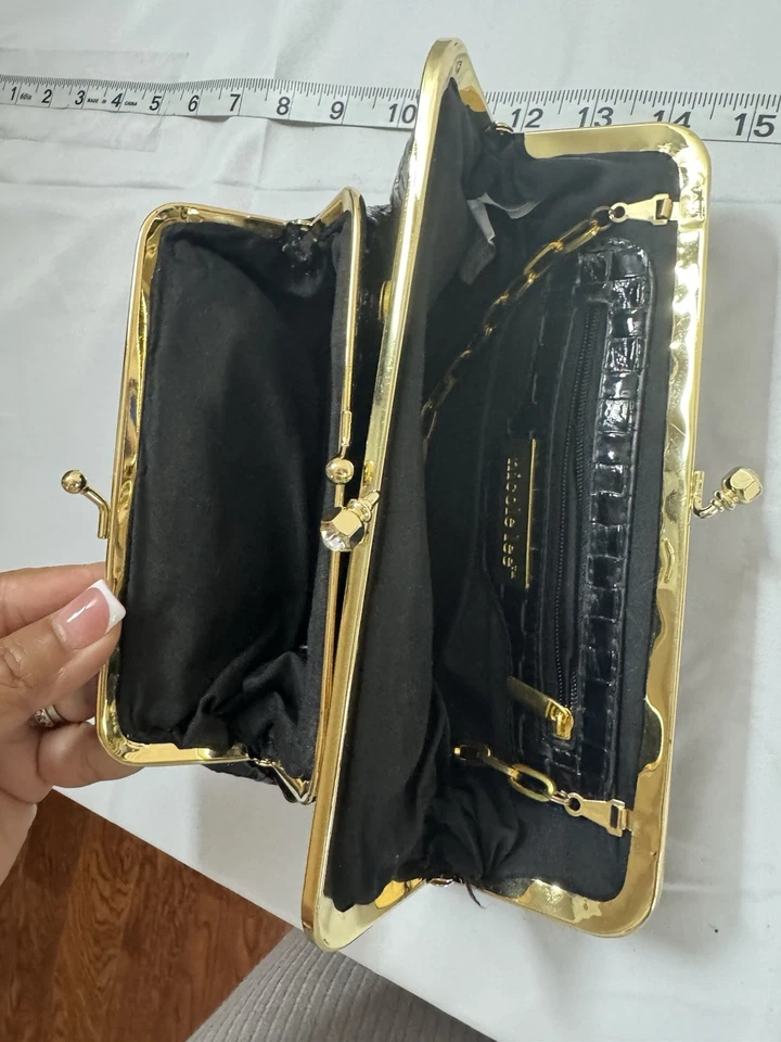 Cartera y monedero Nicole Lee Signature triple doble lateral Love dorado negro Foto 4 de 4