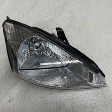 2000-2002 Ford Focus Passenger Right Headlight Headlamp 2000-2002 Ford Focus Passenger Right Headlight Headlamp