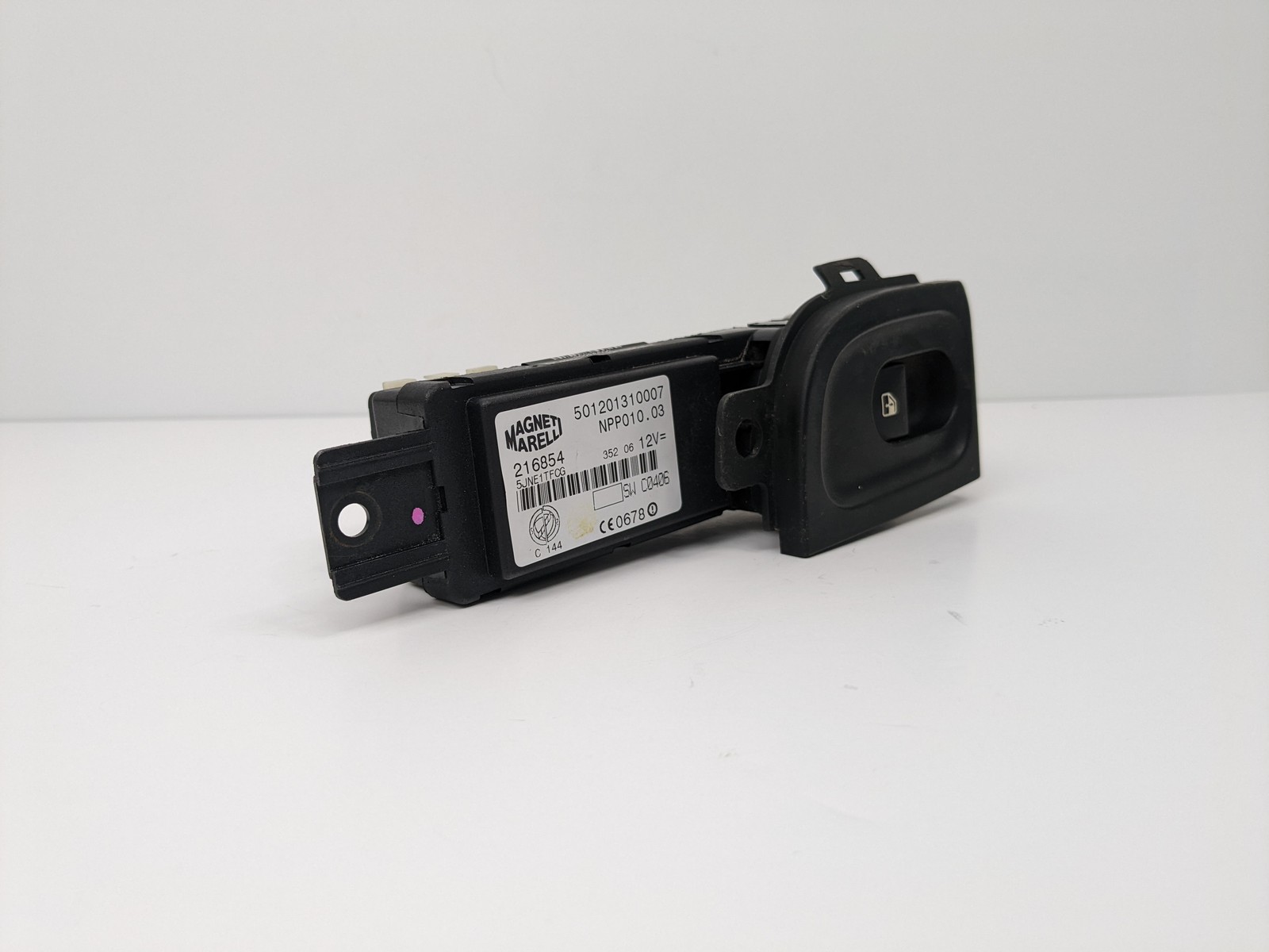 03-13 Maserati Quattroporte M139 Front Right Side Window Switch Control OEM