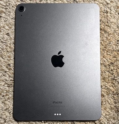 Apple iPad Air 64GB 10.9-inch Wi Fi Gray Tablet w/ Apple Pencil Support