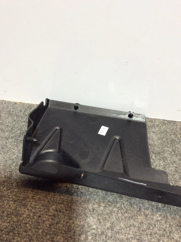 NEW OEM 2017 Ford F-250 F-350 F-450 F-550 Super Duty Air Deflector HC3Z8310D - Image 3 of 4