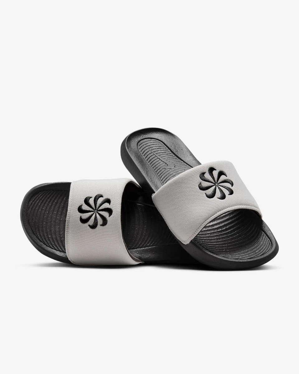Nike flip flops size 15 sale