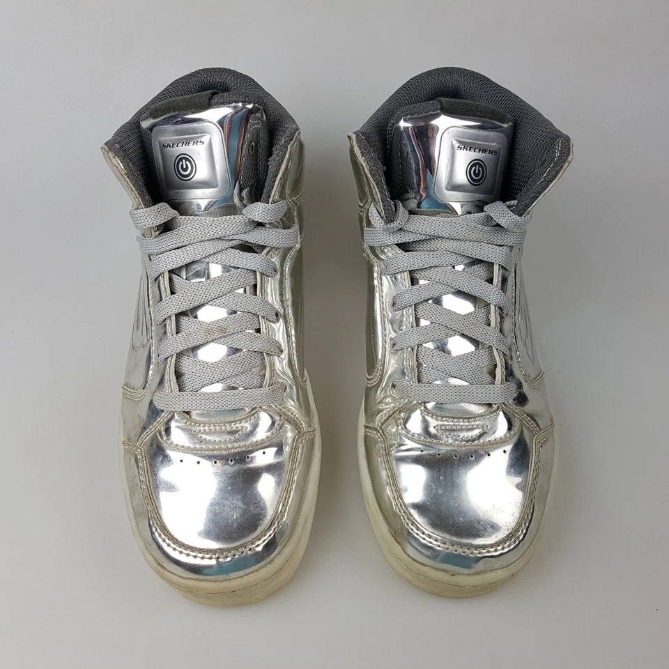 Boy's SKECHERS Energy Lights Sz 4. US Shoes Silver LED Lights | 3+ Extra 10% Off Foto 3 de 4