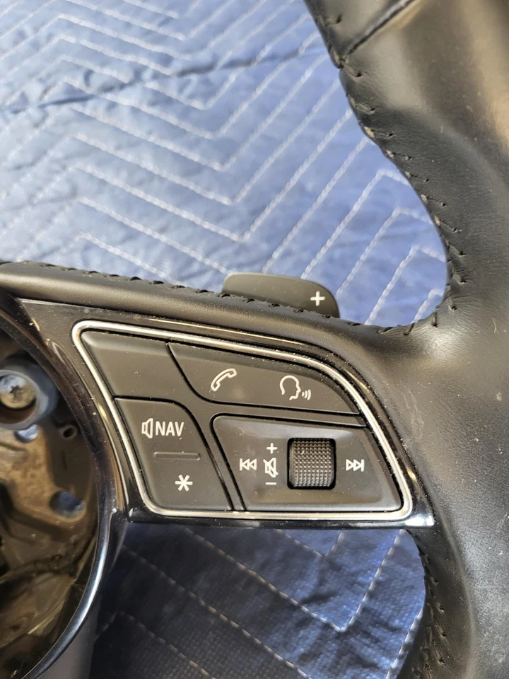 Руль 2017 Audi A4 2018 2019 - Изображение 2 из 4