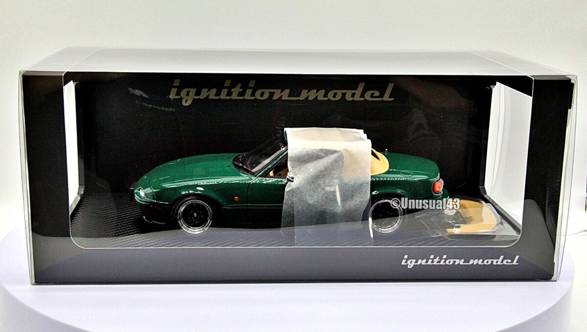 1/18 Ignition Model Mazda Mx-5 Eunos Roadster (NA) Green 1/18 Ignition Model Mazda Mx-5 Eunos Roadster (NA) Green