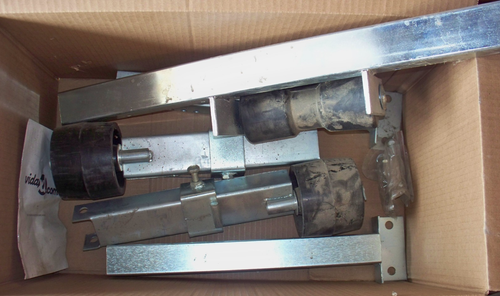 Boat Trailer Support Bracket w/ Keel Rollers 1763 lbs Capacity Adjustable Width - Afbeelding 3 van 3