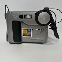 Vintage Sony Digital Mavica MVC-FD71 With Floppy Disk And Battery No Flash