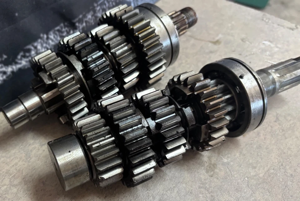 Suzuki GSF1200 GSF 1200 2001 motor Bandit transmisión engranaje motor Trani 2000 Z5 Foto 3 de 4