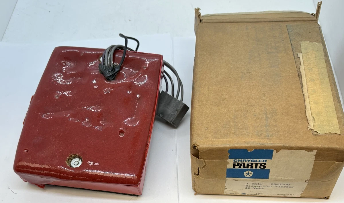 1969 Chrysler Imperial Sequential Turn Signal Flasher 2947709 NOS 