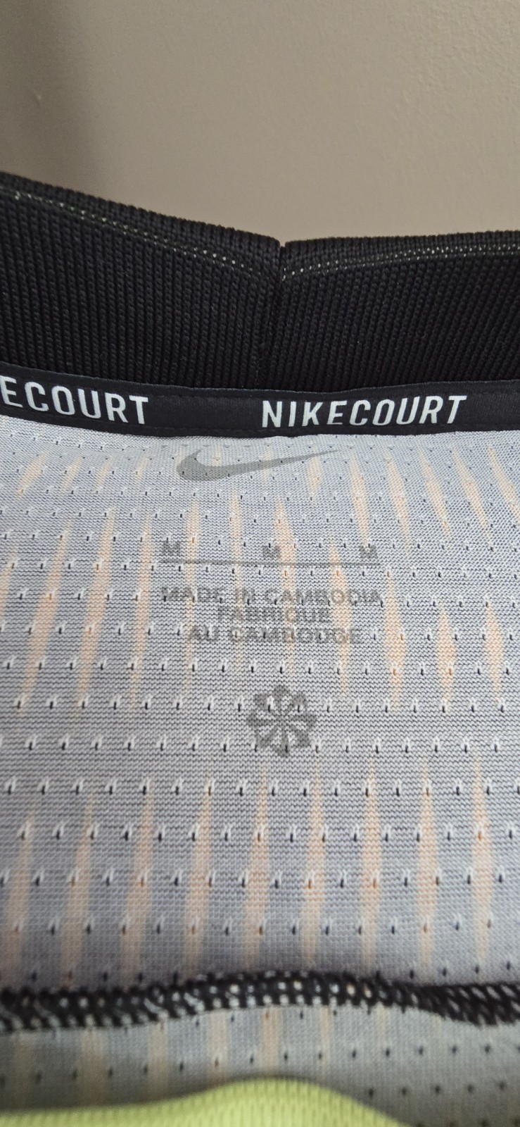 Rare Nike Alcaraz Men's Tennis Shirt Black/Gold Size M FD5322-010 image 7