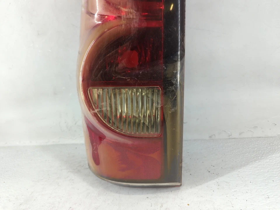 Chevrolet Silverado 1500 2004 conductor lado izquierdo luz trasera fabricante original MZT2O Foto 2 de 4
