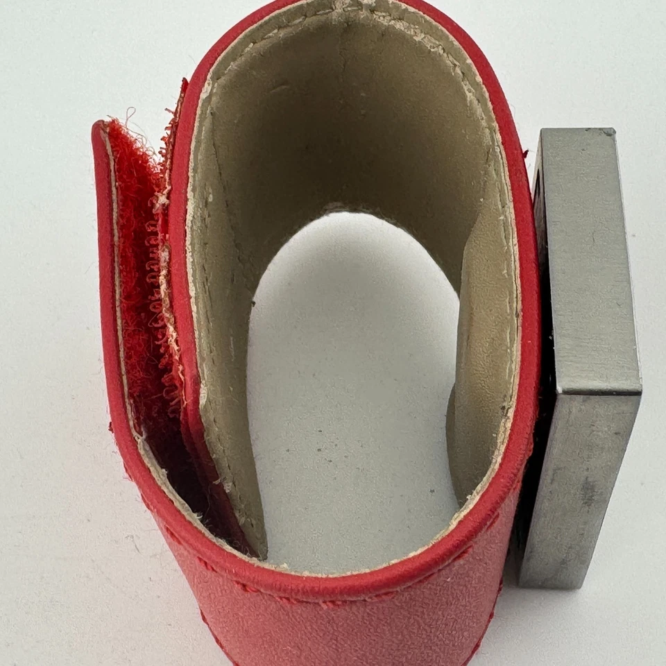 Reloj de Cuarzo Axcent of Scandinavia Mujer Plata Rectángulo Rojo Puño Batería Nueva Foto 3 de 4