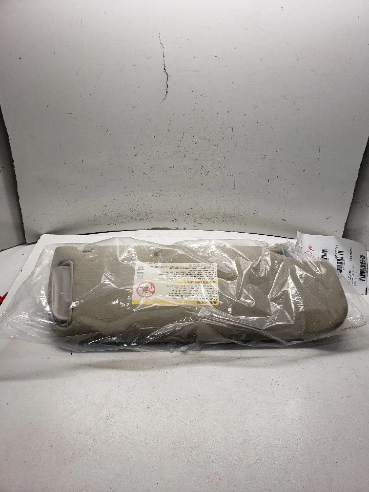 Viseira solar driver iluminada compatível com 00-03 SUBURBAN 1500 1435562 - Imagem 2 de 4