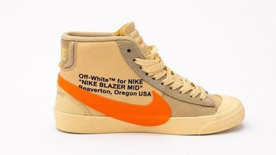 Size 7.5 - Off-White x Nike Blazer Mid All Hallows Eve AA3832-700