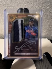 2025 Topps Museum Ozzie Albies Framed Autograph Patch /10 MFAP-OZZ