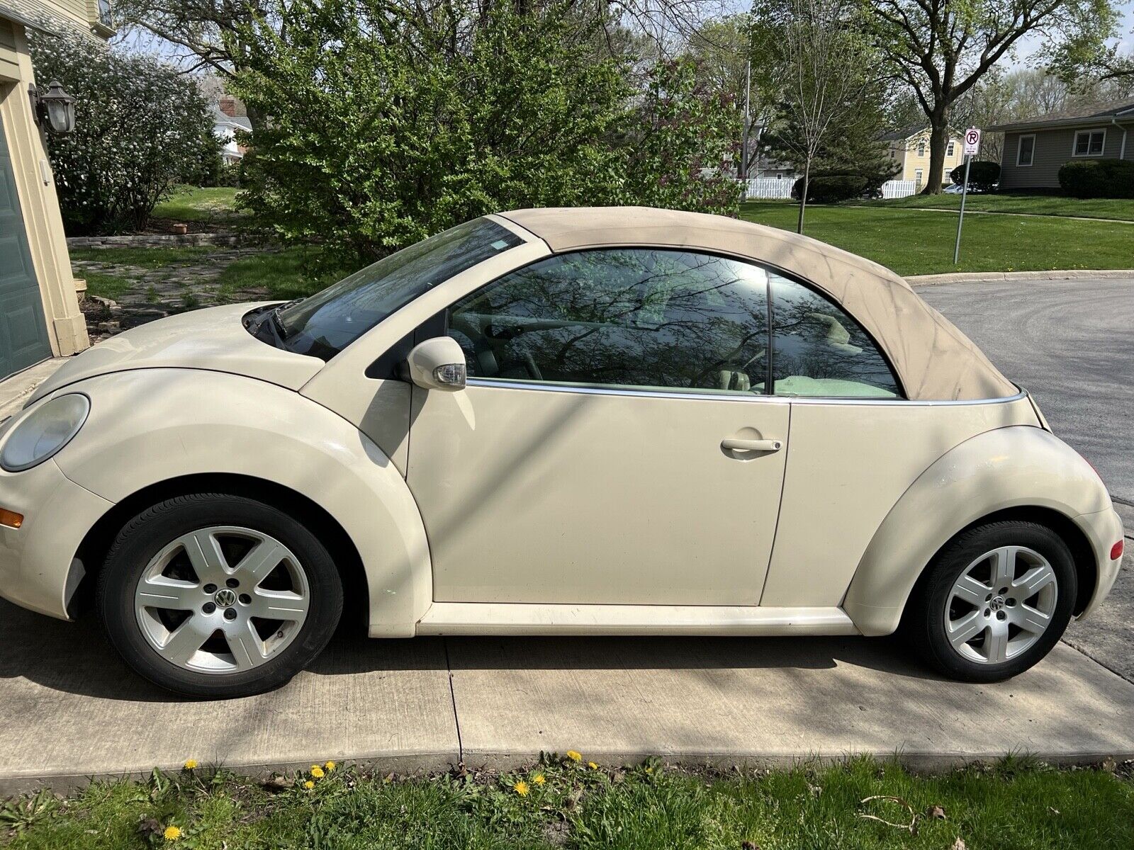 2007 Volkswagen Beetle-New CONVERTIBLE OPTION PACKAGE 1