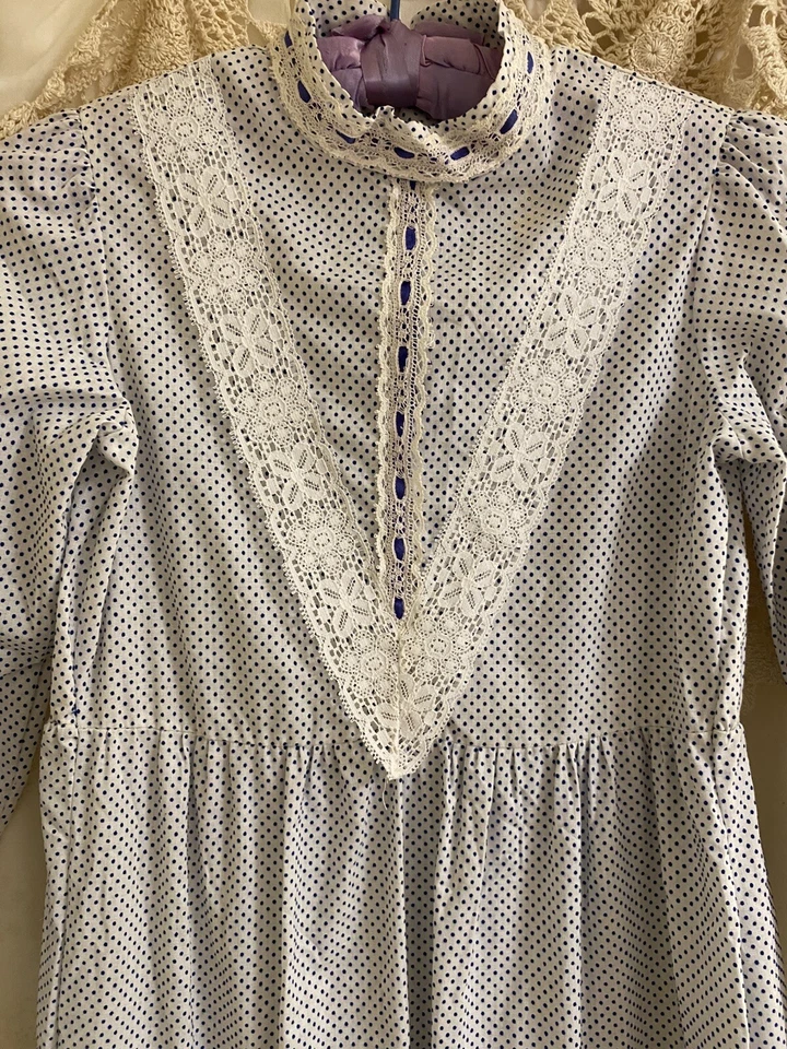 Vintage Prairie Maxi Dress Little Girls JC Penney Sz 12 Swiss Dot White Navy - Image 2 of 4
