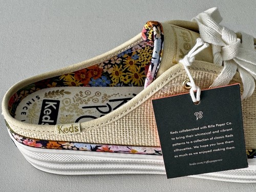 Tenis para mujer KEDS X Rifle Paper Co TRPL KICK MULE NATRL beige con adornos florales 8,5 - Imagen 7 de 12