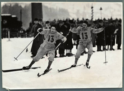 Norwegian Ski Team, Favored To Win Olympic Team Championship After T - Old Photo