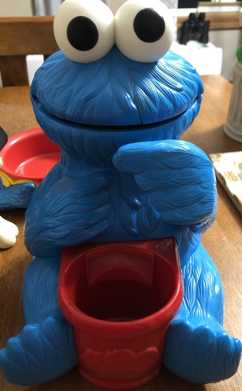 1999 Sesame Street Cookie Monster Crunch Talking Rare Toy.